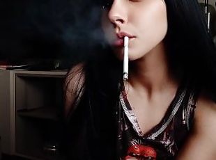 Cute Goth Girl Smoking in your house (full vid on my 0nlyfans/ManyV...