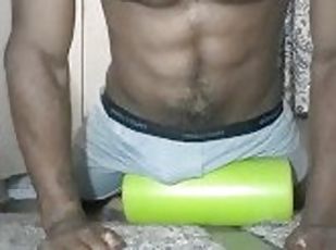 masturbación, orgasmo, amateur, chorro-de-corrida, masaje, negra, cachonda, follando-fucking, musculada, gimnasio