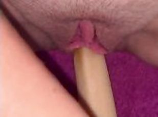 masturbaatio, orgasmi, pillu-pussy, amatööri, typykät, kotitekoinen, jalat, söpö, dildo, pikkuinen