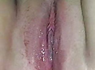 My wife's creamy orgasm