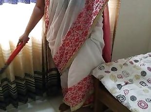 Desi Saas Ko Mast Chudai Damad - Fuck Indian mother-in-law while sw...
