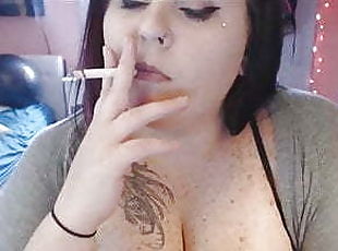 Smoking & boobs