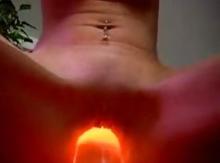 Pierced amateur chick stuffs her shaved pussy with a lamp