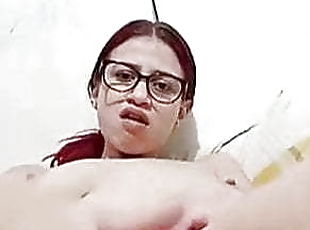 Camila rica veneca de 19 masturba rico por skype sesion 2