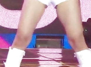 A Much Needed Close-Up Of Lia's Thighs