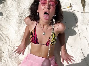 Katty Pees Powerfully On The Beach And I Give Her Golden Shower On ...