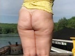 BIG BUTT BOUNCE JUMP in THE LAKE