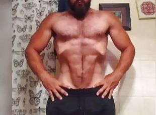Hot Straight Ripped Almost Shredded Bodybuilder Nude Flexing and Je...