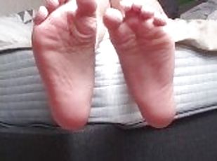 Pamper and rub my feet