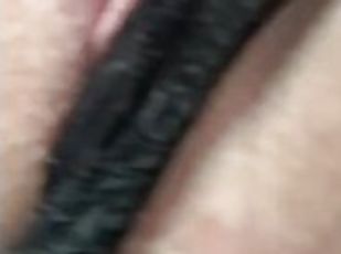 cul, masturbation, public, amateur, ejaculation-sur-le-corps, milf, belle-femme-ronde, doigtage, voiture, cognage