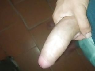 masturbation, orgasme, public, amateur, énorme-bite, branlette, ejaculation-interne, collège, solo, fumer