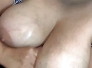 payudara-besar, besar-huge, ibu-dan-anak-laki-laki, umum, amatir, jenis-pornografi-milf, ibu, handjob-seks-dengan-tangan-wanita-pada-penis-laki-laki, pasangan, sudut-pandang