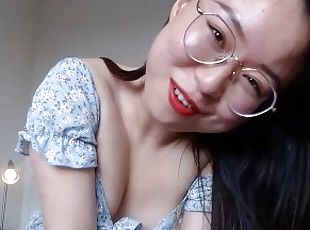 Horny Asian Girlfriend Chinese Camgirl YimingCuriosity masturbate w...