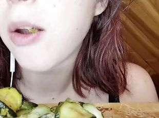 ASMR MUKBANG FEEDERISME courgettes crpes