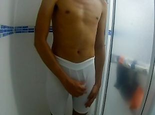 bagno, masturbarsi, gay, mutandine, giovani18, sperma, doccia, twink, biancheria-intima-underwear, subacquei