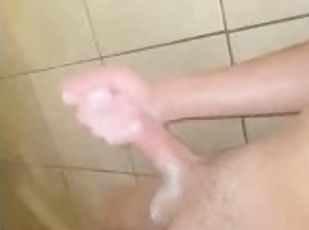 banyo-yapma, mastürbasyon-masturbation, yaşlı, amatör, üstüneyüzüne-boşalma, genç, daha-yaşlı, duş, tek-kişilik, yarak