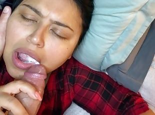 I WAKE UPstepmommy by SURPRISE and fuck her mouth until I cum insid...