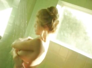 Sneak Peak Of Amber Smith Taking a Shower