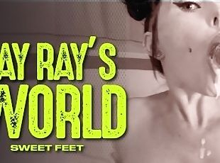 Ray Ray XXX Gets naked and lubes a dildo, sucks her feet before giv...