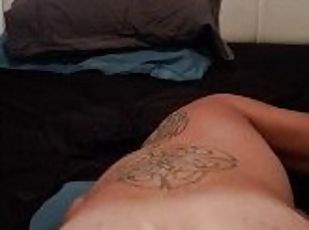 Showing off my tight shaved hole in 4K. Fingering, spreading and pi...