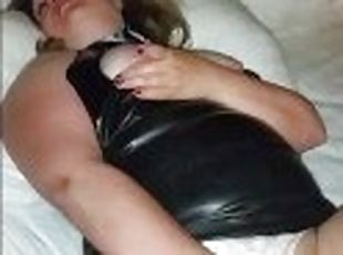 Latex Fetish Tinder hookup MILF Hotwife gives Bull Blowjob while he...