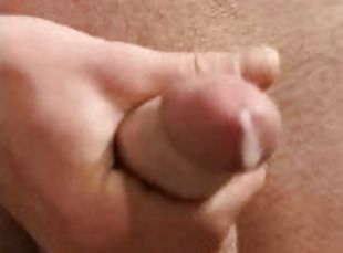 masturbation, ejaculation-sur-le-corps, gay, branlette, secousses, ejaculation, solo, tatouage