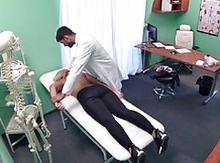 Blonde babe receives a special treatment from the doctor