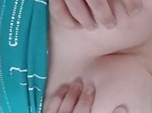 isot-tissit, vanha, amatööri, kypsä, milf, nuori-18, vanhempi, soolo, vanha-ja-nuori