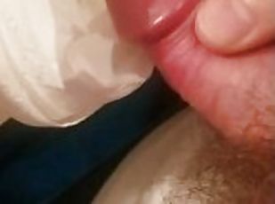 bad, masturbation, amatör, cumshot, gay, knubbig, juckande, pov, sprut, toalett