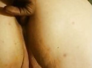 vieux, amateur, anal, interracial, branlette, belle-femme-ronde, jeune-18, plus-agée, vieux-jeune, juteuse