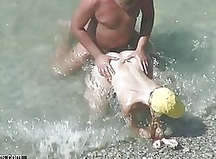 levrette, en-plein-air, amateur, mature, hardcore, cam, couple, plage, voyeur, pute