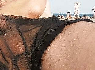 masturbation, orgasme, public, plage, secousses, ejaculation, lingerie, exhibitionniste, bite, clignotant