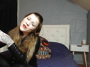 sadomasochismus, franzose, schlampe, junge18, fetisch, latex, rauchen, muskulös, cuckold, herrin