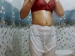 Indian Mom Bathing In Open White Legis Make Me Feel Better - Hot Mother And Hot Mommy