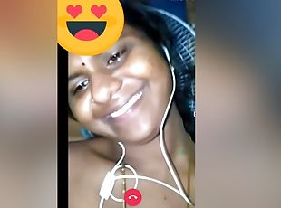 Today Exclusive- Sexy Tamil Bhabhi Showing Her Boobs And Pussy To Lover On Video Call