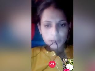 Today Exclusive- Sexy Bihari Girl Showing Her Boobs On Video Call P...