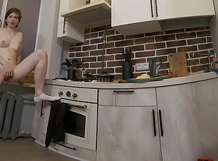 VR masturbation in the kitchen by Amanda