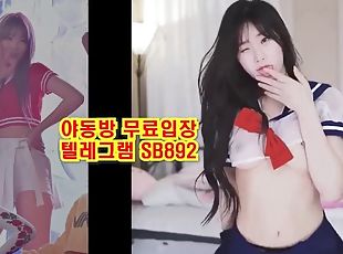 menghisap-zakar, sex-dalam-kumpulan-groupsex, orang-korea