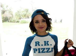 Delivery girl Holly Hendrix ends up getting fucked & creamed by the...