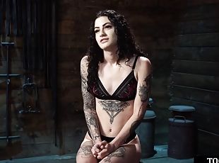 chatte-pussy, maigre, babes, bdsm, salope, gode, tatouage