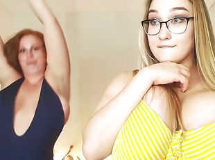 Cheryl Blossom and Yola Flimes on webcam: blonde and redhead lesbia...