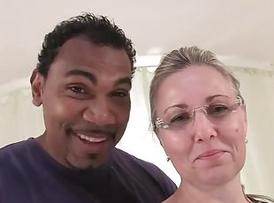 gros-nichons, mature, ejaculation-sur-le-corps, interracial, milf, hardcore, ejaculation-interne, première-fois, naturel, gros-seins