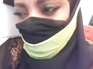 Muslim woman with incredible boobs masturbate