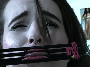 ekstrem, teenager, bdsm, fetish, brunette, misbrugt