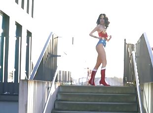 Wonder Woman Cosplay - Amateur Sex