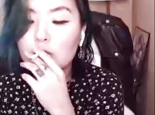 asiático, amateur, madurita-caliente, fetichista, fumando