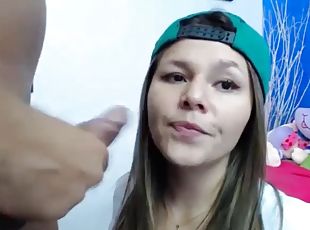 Amateur teen girlfriend gets a facial cumshot on cam