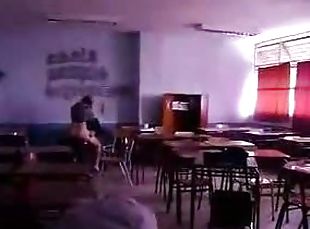Sexy voyeur action of chick naked in a classroom!