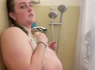 Sub in Shower: soapy tits, swallowing filled condom (request), knee...