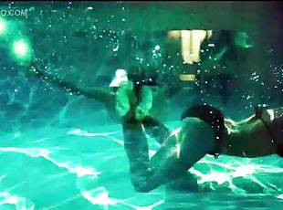 Cock-Bursting Underwater Take Of Keira Knightley Swimming In a Bikini